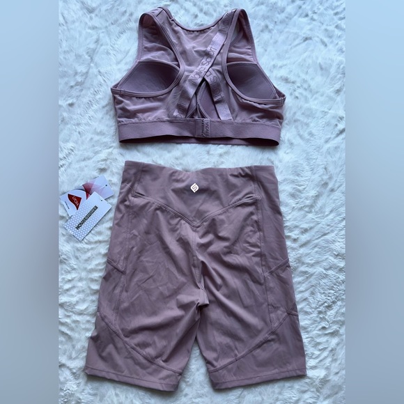 Conjunto deportivo dos piezas. - Picture 2 of 2